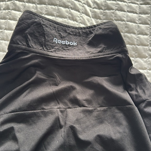 Reebox boys shirt - Picture 4 of 5